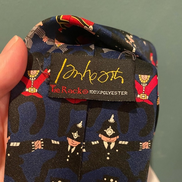 Tie Rack Whimsical Men’s Tie Palace Guards Police Knightsbridge London England - Picture 4 of 5